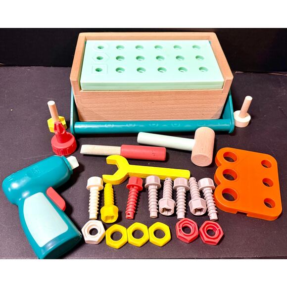 Wooden Tool Box Fix ‘n’ Play Kit by Battat everything fits inside - Picture 1 of 7